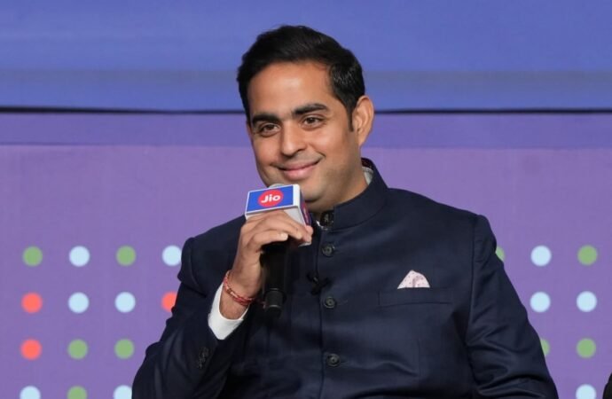 Jio shares surge 21% in market debut after blockbuster India IPO | TechCrunch