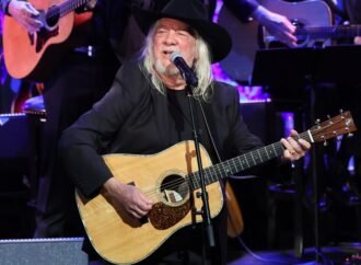John Anderson, Country Hall of Famer Whose Hits Included ‘Seminole Wind’ and ‘Swingin’,’ Dies at 71