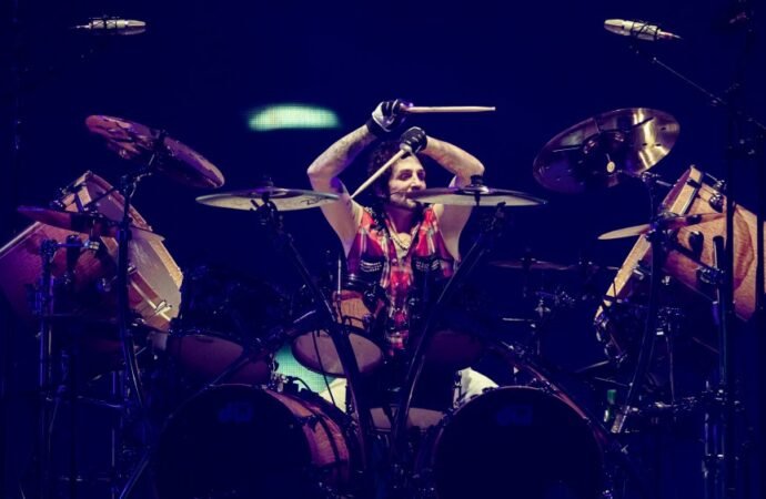 Journey Drummer Deen Castronovo Returns to the Stage to Play Full Show, Two Nights After Medical Scare
