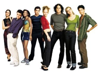 Julia Stiles Reunites With ’10 Things I Hate About You’ Cast, Cries During Heath Ledger Tribute on ‘Dancing With the Stars’