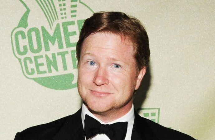Kevin Bleyer, Emmy-winning ‘Daily Show’ Writer, Dies at 54 in Car Accident