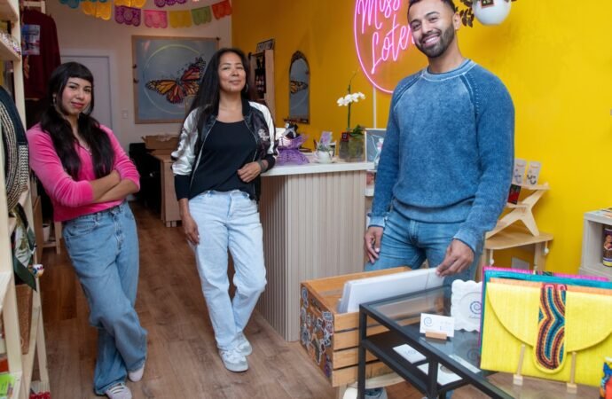 Latino nonprofits start their own shops to make helping small businesses their business