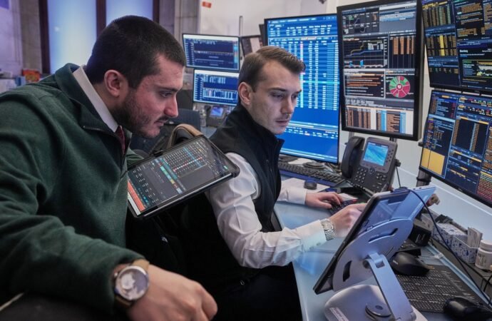 Nasdaq futures sink 2.3% as Amazon, Intel and Alphabet tumble and bitcoin falls after a $6.36 billion Binance hack | Fortune