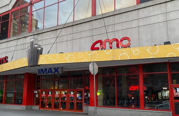 New York’s AMC Kips Bay Theater Closes on Jan. 3; CEO Says ‘AMC Wants to Stay’ but NYU Langone ‘Wants Us Gone’