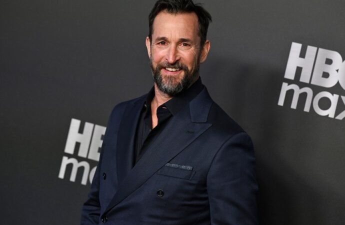 Noah Wyle Named People’s 2026 Sexiest Man Alive