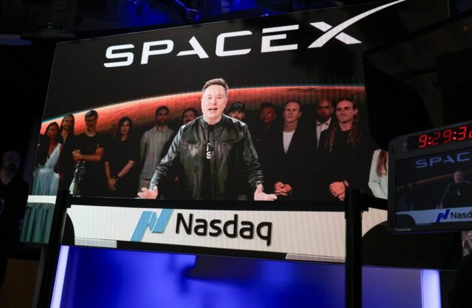 OpenAI, SpaceX investor funds went to strip clubs, Bloomingdale’s, and shopping on Amazon, SEC alleges in charges against private fund advisers | Fortune