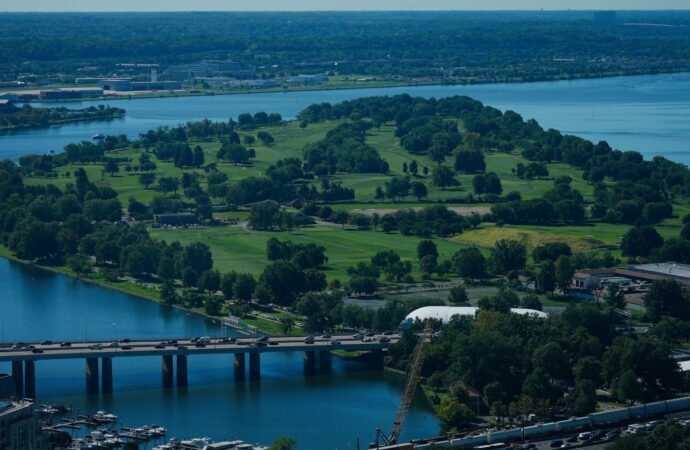 Park service could remove more than 500 trees at historic golf course Trump wants to redesign