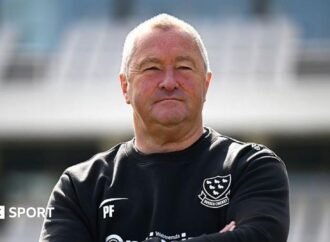 Paul Farbrace: Sussex boss leaves to become Lancashire director of cricket