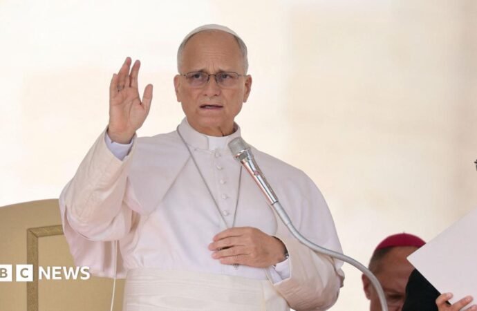 Pope does not need further treatment after lung cancer surgery