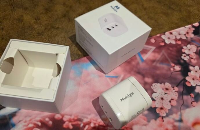 REVIEW: Mukiya Universal 360° Cube 70W GaN Travel Charger
