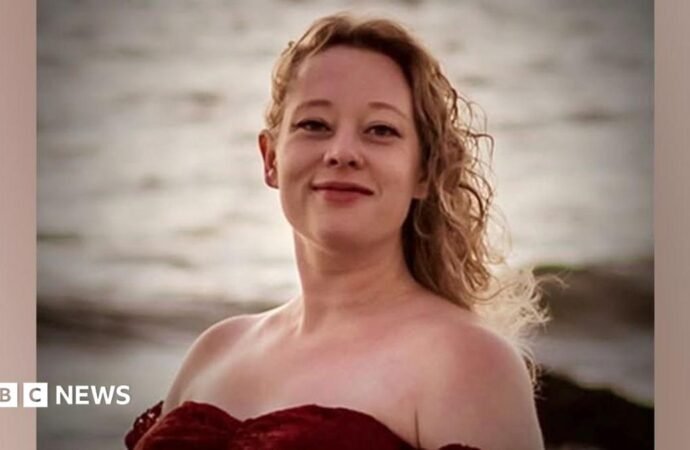 Renee Good: Family of US woman killed by ICE agent sues Trump officials