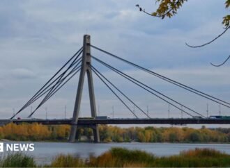 Russia strikes second major bridge in Kyiv, mayor says
