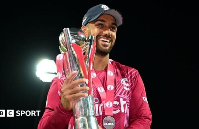 Saif Zaib: Hampshire sign all-rounder from Northamptonshire