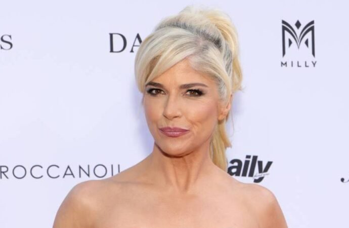 Selma Blair Apologizes for Plane Incident: ‘I Am So Sorry’
