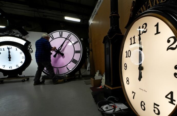 Senate skeptical about making daylight saving time permanent despite Trump’s pressure