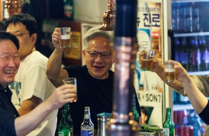 Silicon Valley’s hot new talking points: beer and cigarettes