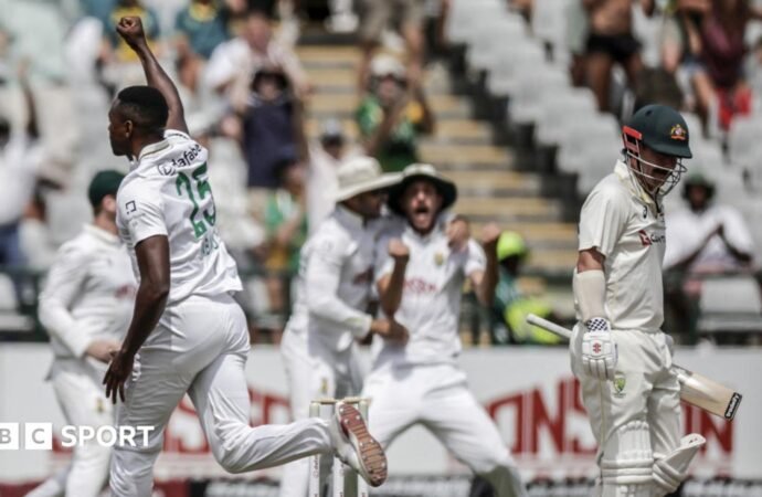 South Africa v Australia: David Warner tears into former side as hosts race to win