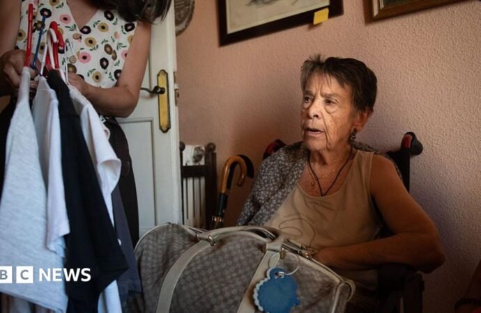 Spanish pensioner whose eviction sparked nationwide protests dies, union says