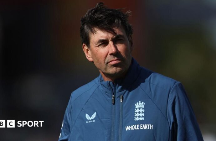 Stephen Fleming suggests England coach should be English