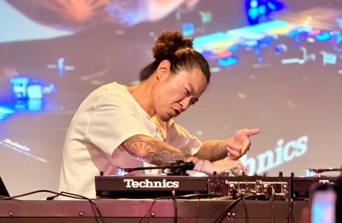 Technics’ new EAH-A1000 flagship wireless headphones are a fluid mixture of precision and feeling