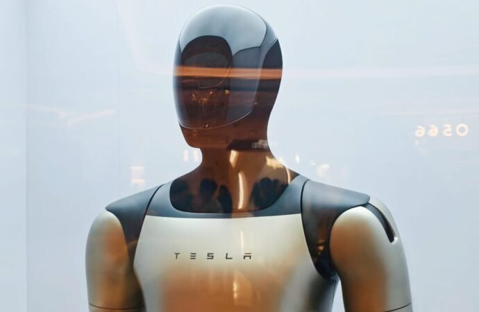 Tesla’s Optimus robots are finally rolling off the production line