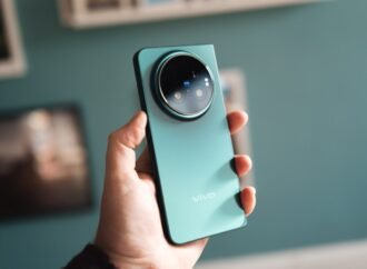 The Beautiful Blue Is My Favorite Thing About Vivo’s Foldable X Fold 6 – CNET