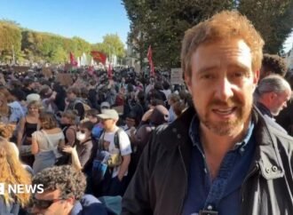 ‘There are now thousands of people’: At the scene of student protests in Lille
