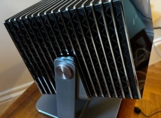 This Serious Home Projector Lets Cinephiles Make All the Adjustments They Could Want
