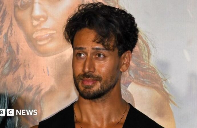 Tiger Shroff: Bollywood actor survives shooting in Mumbai