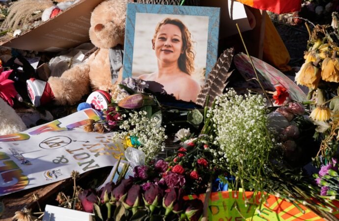 Trump administration stopped sharing evidence in Good and Pretti killings, Minnesota officials say