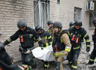 Trump says ‘I think it’s time for Ukraine to get a new president’