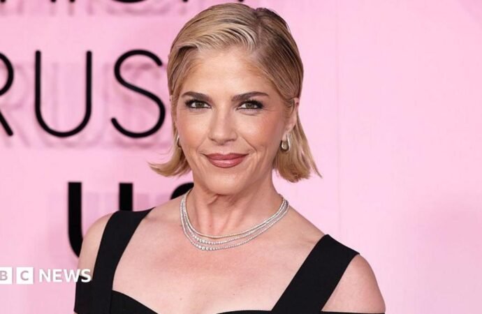 US actress Selma Blair accused of assault after incident with flight attendants