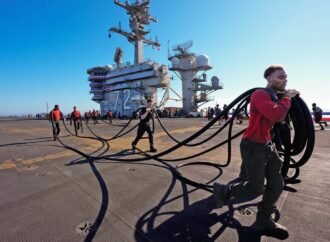 USS Abraham Lincoln returns to San Diego after 265 straight days at sea, food shortages and reports of deteriorating morale | Fortune