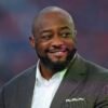 Warren Buffett watches YouTube, David Solomon DJs, and this former NFL coach spent 12 years playing Minecraft | Fortune