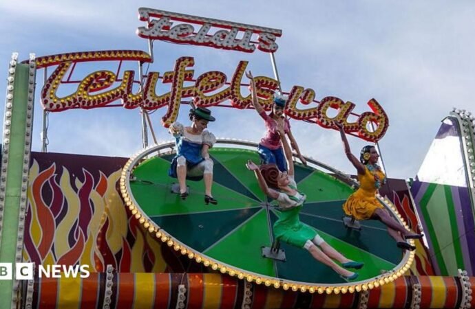 Women given free shorts at Oktoberfest to prevent upskirting