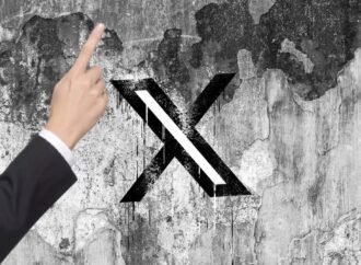 X is nudging users to promote their posts with a pointing hand, and people are confused | TechCrunch