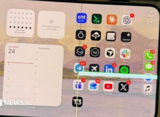 iPhone Duo: Apple to replace handsets affected by screen issues
