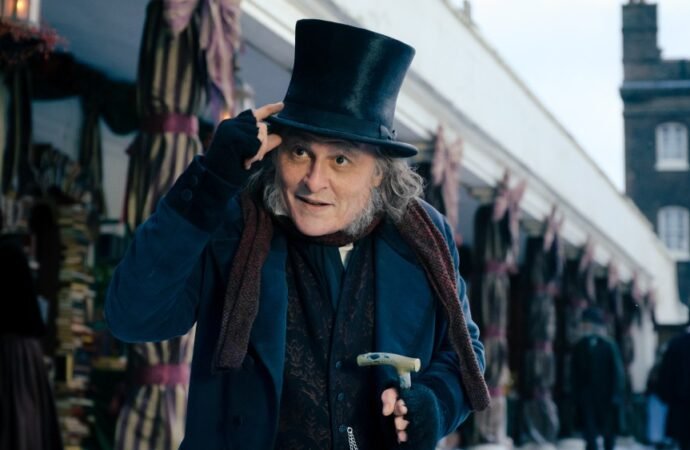 ‘Ebenezer’ Creates a Real Venmo Profile for Scrooge, Which Hands Out Money and Accepts It, Too