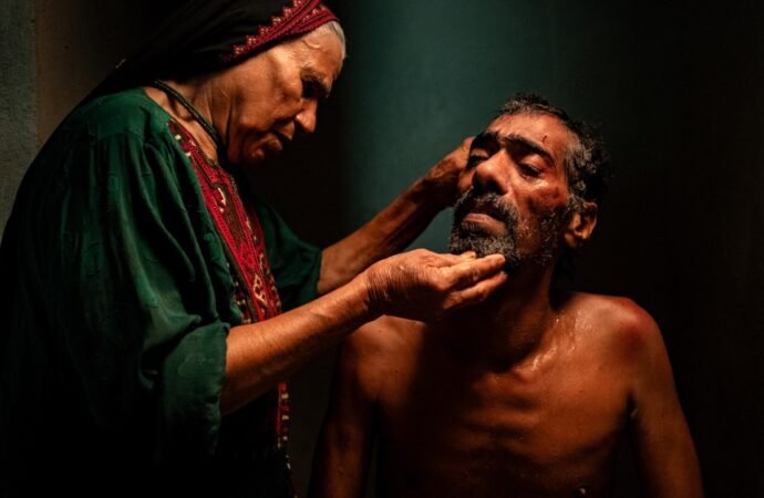 ‘Midday Meal’ Review: Touching Iranian Drama Charts a Teacher’s Desperate Acts to Provide for His School